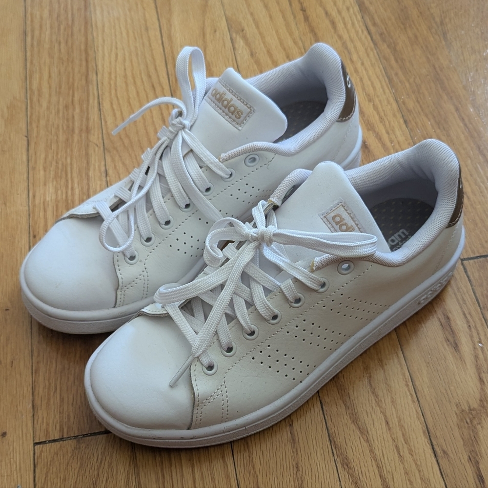 EUC Adidas Cloudfoam Sneakers Size 7